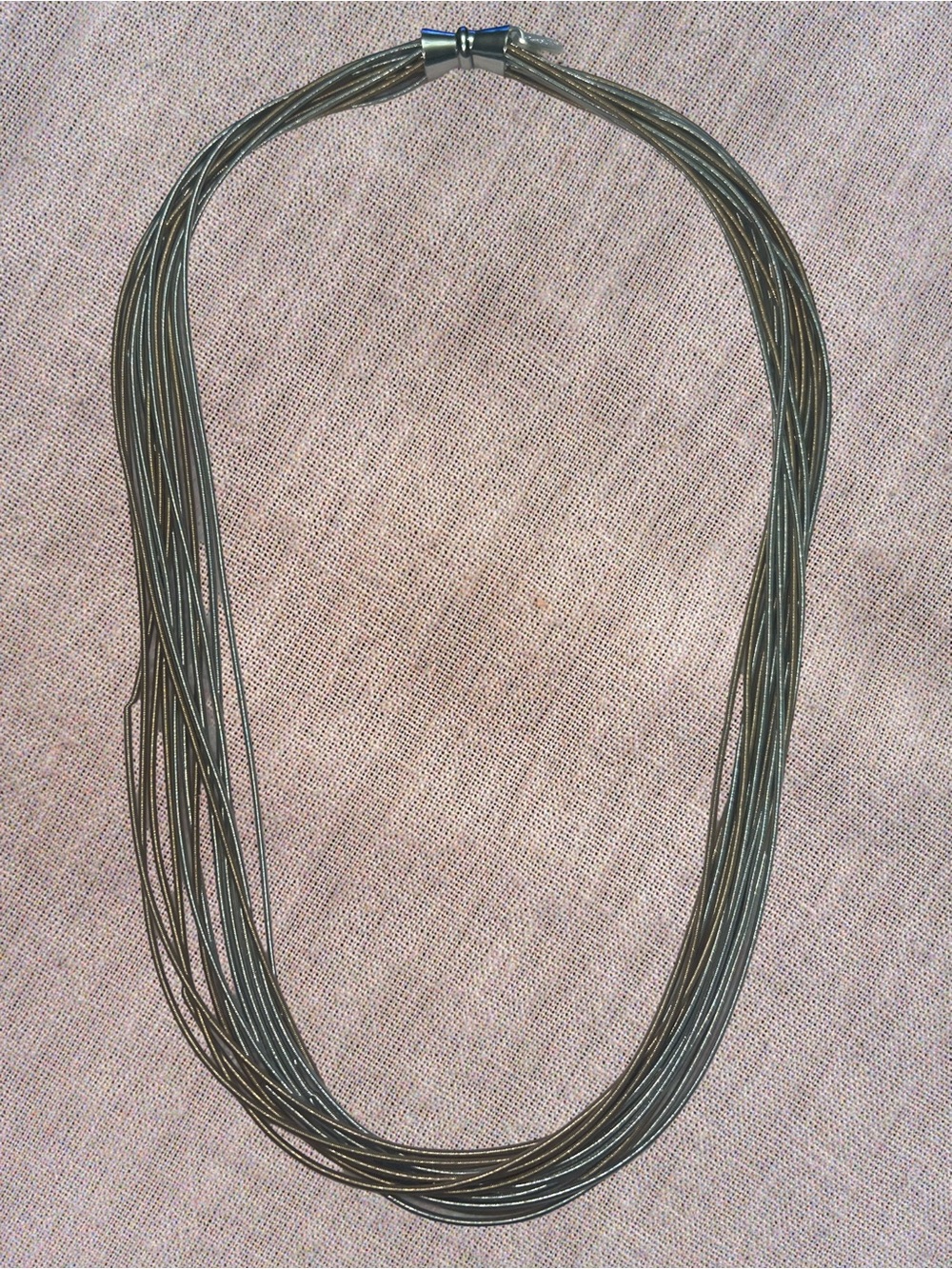 Sea Lily Tri-Color Piano Wire Necklace Magnetic Clasp